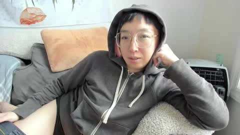 LuxGray online show from 12/15/25, 08:13