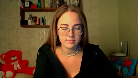 Katie online show from 10/01/25, 09:54