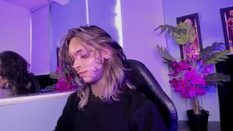 Luxiel 3 online show from 12/02/25, 09:54