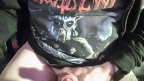 Snapshot of luxiferr666 chatting on 03/06/25, 07:10 belzebubs online show from 03/06/25, 07:10