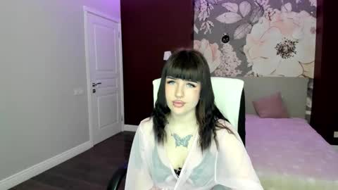 LuxSiren online show from 03/06/26, 08:27