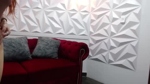 Luxury online show from 12/03/25, 06:39