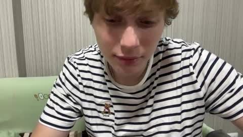 luxury_bob online show from 12/22/25, 02:58