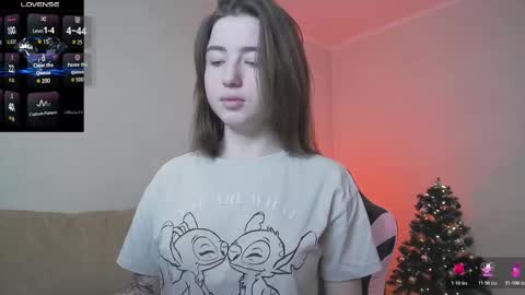 Snapshot of luxuryalma18 chatting on 12/16/25, 06:40 Alma online show from 12/16/25, 06:40