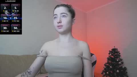 Snapshot of luxuryalma18 chatting on 12/17/25, 06:41 Alma online show from 12/17/25, 06:41