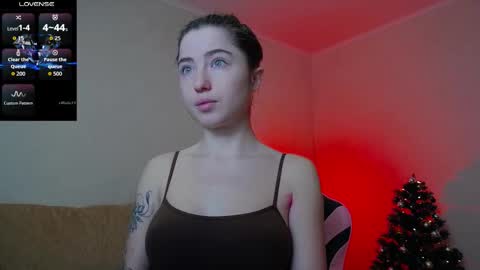 Snapshot of luxuryalma18 chatting on 12/21/25, 06:09 Alma online show from 12/21/25, 06:09