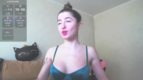 Snapshot of luxuryalma18 chatting on 03/05/26, 07:48 Alma online show from 03/05/26, 07:48