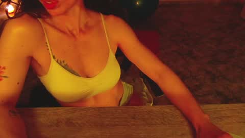 Snapshot of luxurydivine chatting on 06/17/26, 12:57 Liss online show from 06/17/26, 12:57