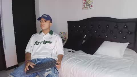 Snapshot of luxurymatthew chatting on 07/01/26, 01:13 luxurymatthew online show from 07/01/26, 01:13
