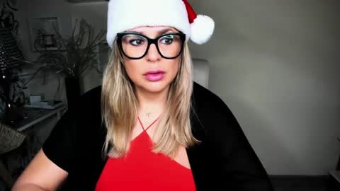 Diana online show from 12/17/24, 07:18