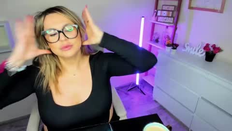 Diana online show from 02/22/25, 10:18