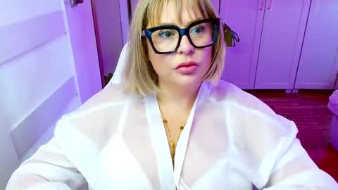 Diana online show from 04/10/26, 06:51