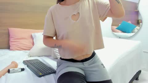 Luz online show from 02/06/26, 01:03