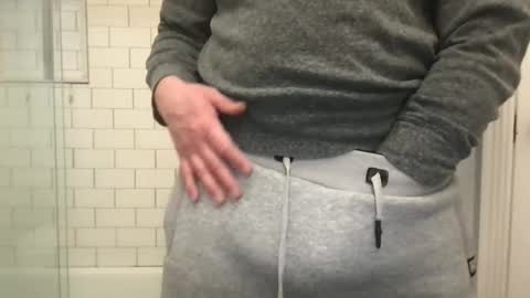 lvguynextdoor440656 online show from 02/23/26, 06:27