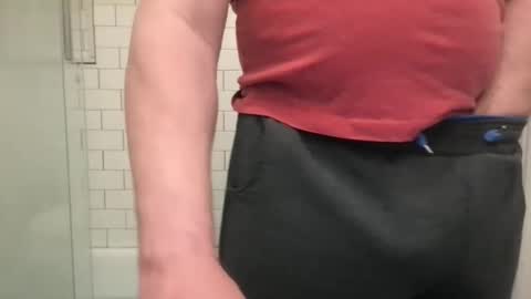 lvguynextdoor440656 online show from 04/12/26, 11:32