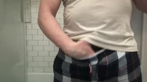 lvguynextdoor440656 online show from 04/20/26, 02:36