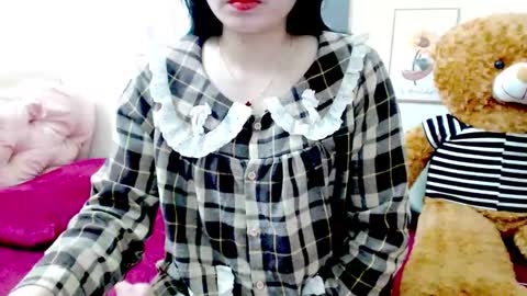 im mai online show from 12/16/25, 07:24