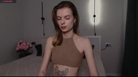 Snapshot of ly_lydia chatting on 02/19/25, 03:50 ly lydia online show from 02/19/25, 03:50