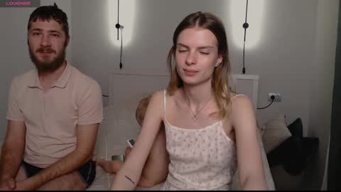 Snapshot of ly_lydia chatting on 03/04/25, 02:27 ly lydia online show from 03/04/25, 02:27