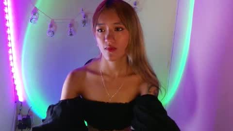 Snapshot of lya_ch chatting on 01/05/26, 09:40 Call me Lia online show from 01/05/26, 09:40