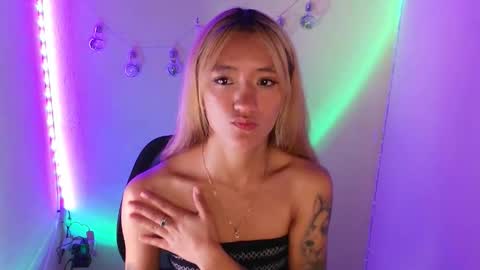 Snapshot of lya_ch chatting on 03/06/26, 09:33 Call me Lia online show from 03/06/26, 09:33