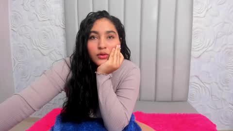 LYA DUBOIS  online show from 02/03/26, 11:59