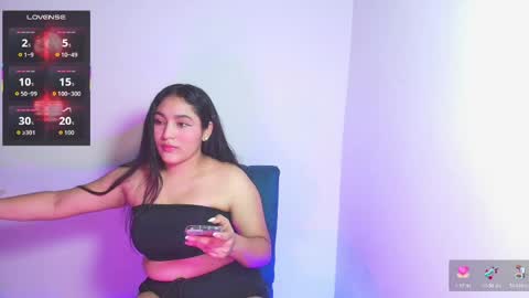 Snapshot of lya_dubois_ chatting on 05/22/26, 10:59 LYA DUBOIS online show from 05/22/26, 10:59