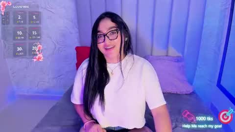 LYA DUBOIS  online show from 06/25/26, 10:03