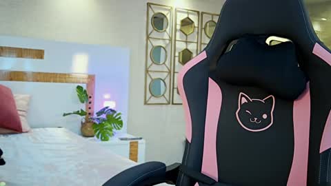 Lya Haven online show from 02/26/25, 05:39