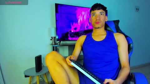 Lyam online show from 03/23/26, 08:40