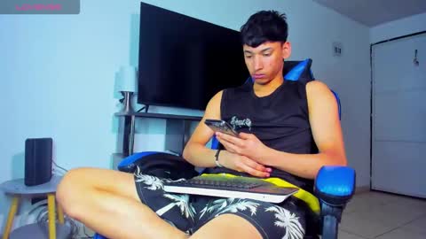 Lyam online show from 04/15/26, 07:59