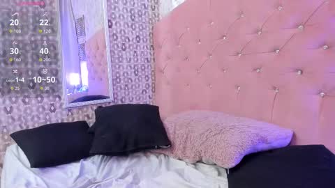 Lyan online show from 10/19/25, 08:04