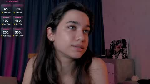 Lyanna online show from 10/15/25, 10:10