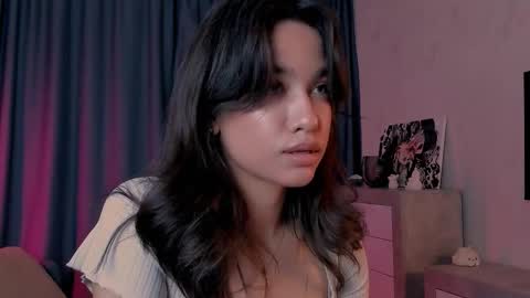 Lyanna online show from 10/16/25, 08:32