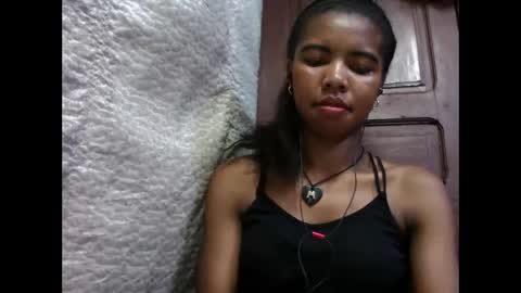 Lydiah online show from 09/23/25, 04:43