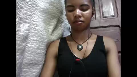 Lydiah online show from 09/26/25, 06:34