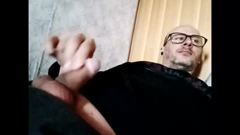 Snapshot of lyelik chatting on 01/16/25, 10:42 Alex online show from 01/16/25, 10:42
