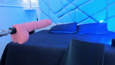 Lyen Rae  online show from 03/22/26, 04:05