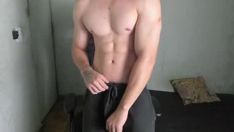 Snapshot of lyg7 chatting on 02/03/25, 06:45 Gothdaddy online show from 02/03/25, 06:45