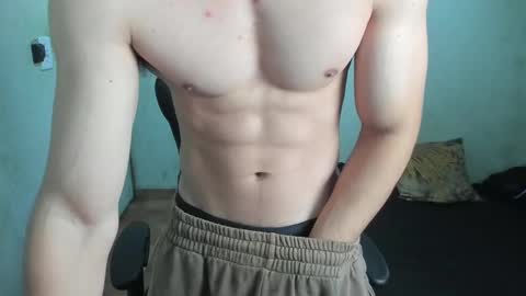 Snapshot of lyg7 chatting on 03/04/25, 12:12 Gothdaddy online show from 03/04/25, 12:12