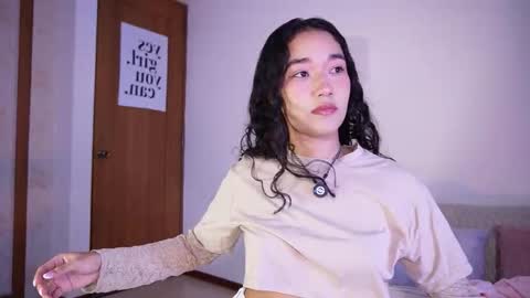 Lyhana Lee online show from 11/08/25, 03:23