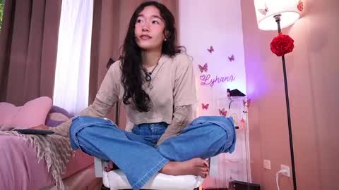 Snapshot of lyhana_lee chatting on 05/22/26, 03:28 Lyhana Lee online show from 05/22/26, 03:28