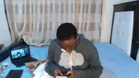 Snapshot of lyiajee chatting on 10/13/25, 07:41 lyiajee online show from 10/13/25, 07:41