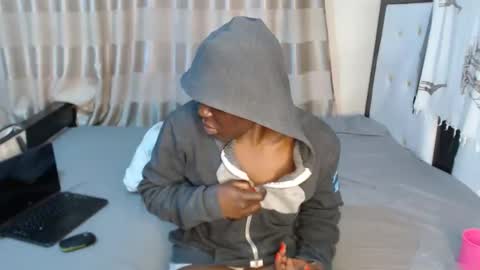 Snapshot of lyiajee chatting on 10/29/25, 07:21 lyiajee online show from 10/29/25, 07:21