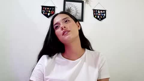 lyla online show from 01/14/25, 02:19