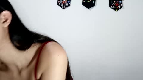 lyla online show from 10/03/25, 03:47