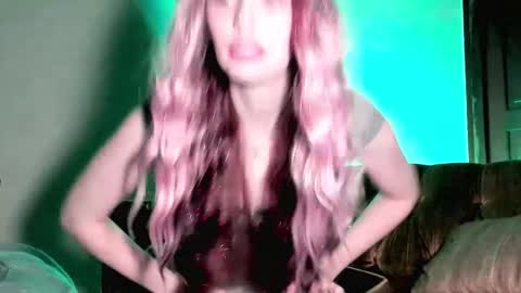 LylacDoll online show from 12/20/24, 01:25