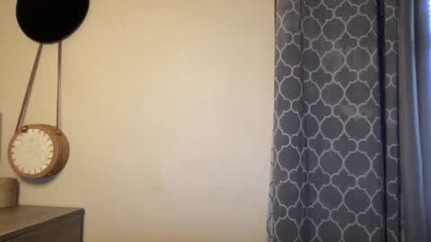 Snapshot of lylajades chatting on 02/22/25, 08:53 Olivia online show from 02/22/25, 08:53