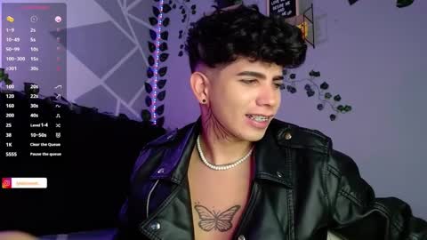 Lyle Bennett Freelance Model online show from 12/06/24, 01:00