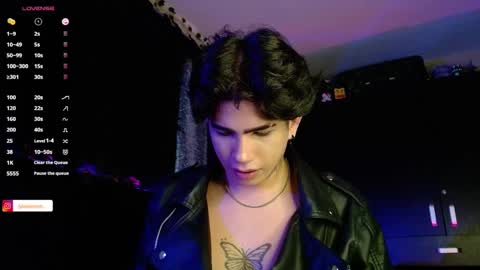 Lyle Bennett Freelance Model online show from 12/16/24, 01:22